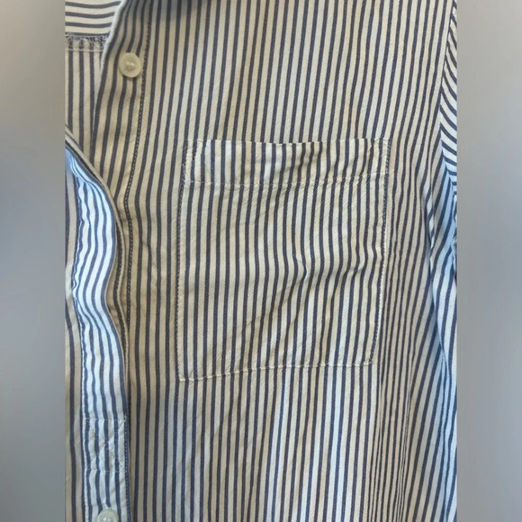Melrose and Market blue and white striped button down size XS - Picture 2 of 7